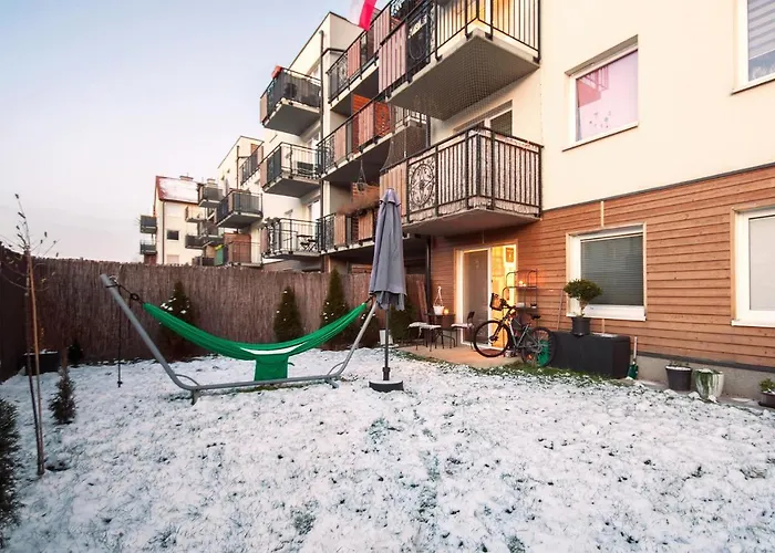 Apartmán Urocze Mieszkanie Z Ogrodkiem I Bezplatny Parking Vratislav