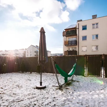 Urocze Mieszkanie Z Ogrodkiem I Bezplatny Parking *