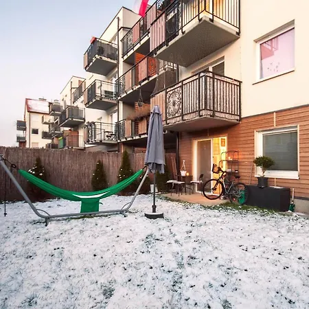 Apartmán Urocze Mieszkanie Z Ogrodkiem I Bezplatny Parking Vratislav