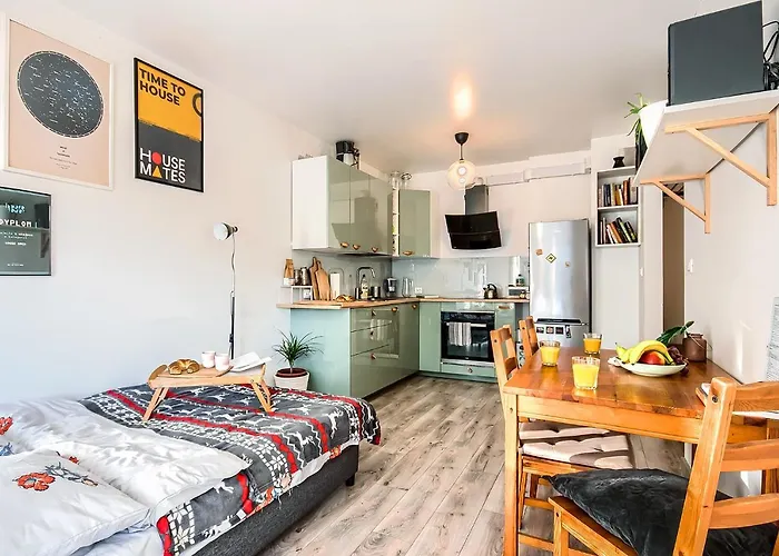 Urocze Mieszkanie Z Ogródkiem I Bezpłatny Parking Apartament